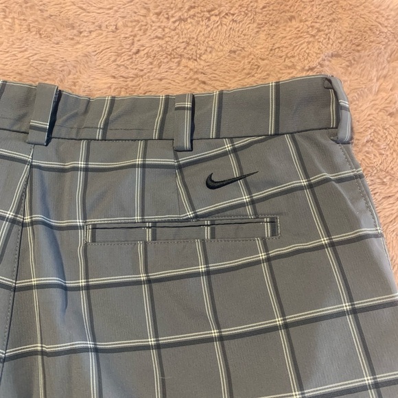 Nike Golf Shorts Men’s Size 34 Gray Plaid Performance Dri-FIT - Picture 3 of 9